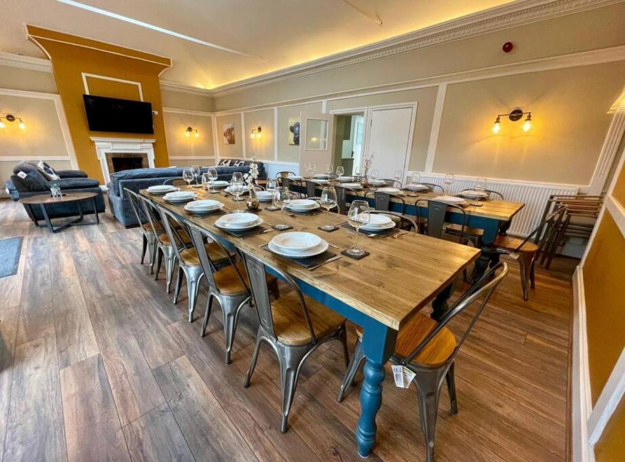 Lydney House Swaffham Sleeps 22 Villa Bagian luar foto