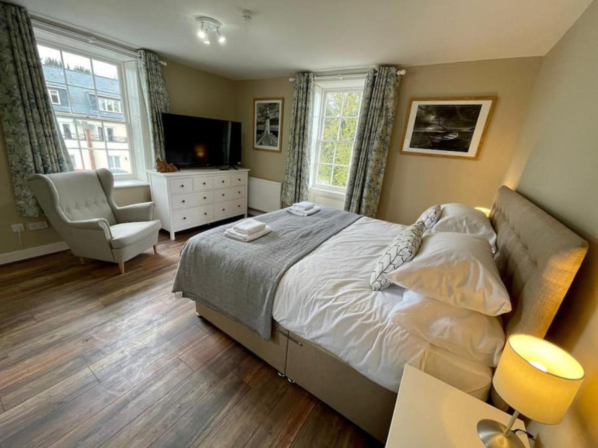 Lydney House Swaffham Sleeps 22 Villa Bagian luar foto