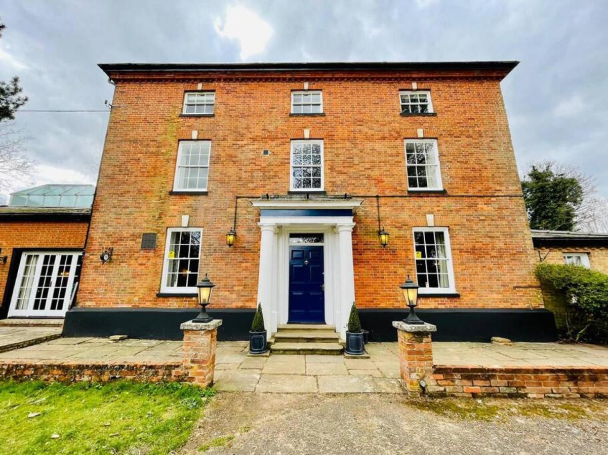 Lydney House Swaffham Sleeps 22 Villa Bagian luar foto